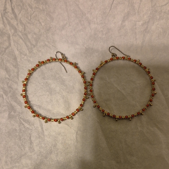Jewelry - Elegant Red and Gold Hoop Earrings